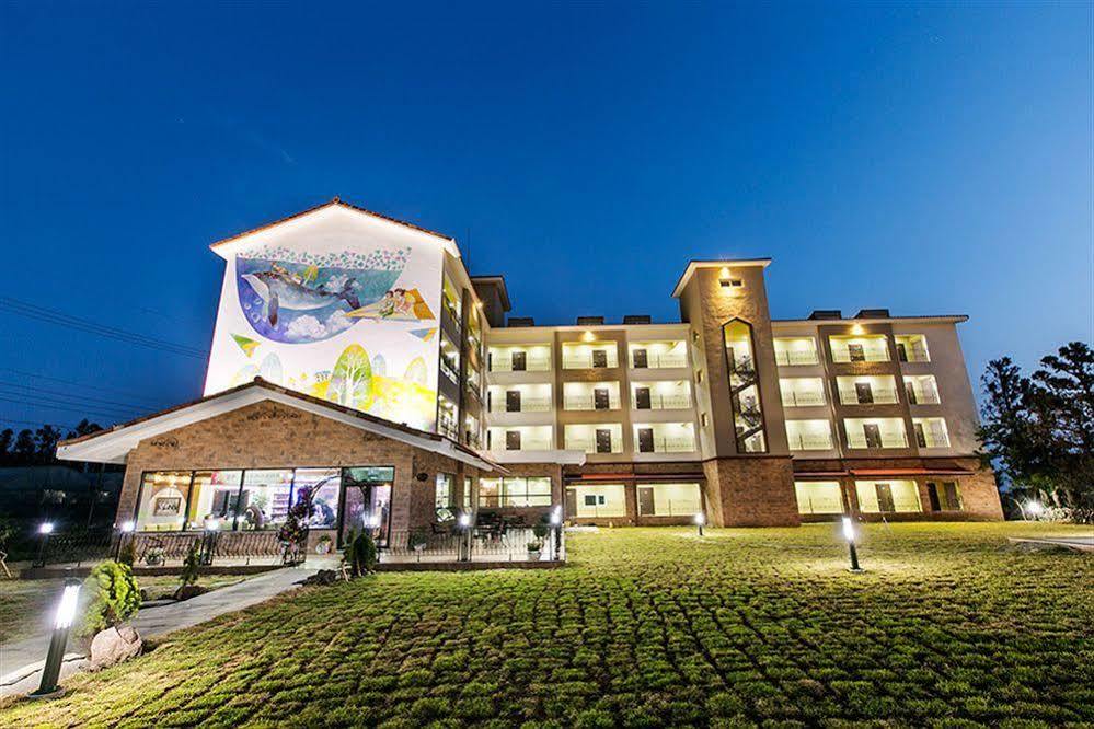 Famille Spa Resort 서귀포 외부 사진