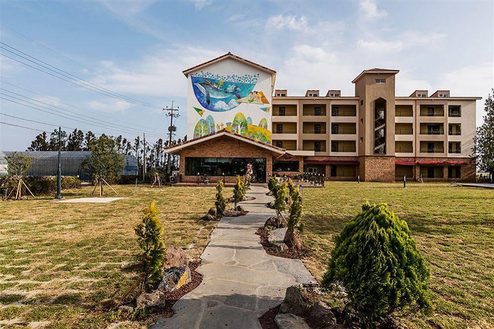 Famille Spa Resort 서귀포 외부 사진
