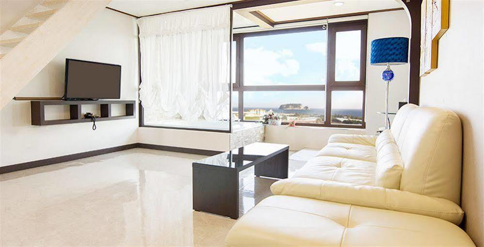 Famille Spa Resort 서귀포 외부 사진